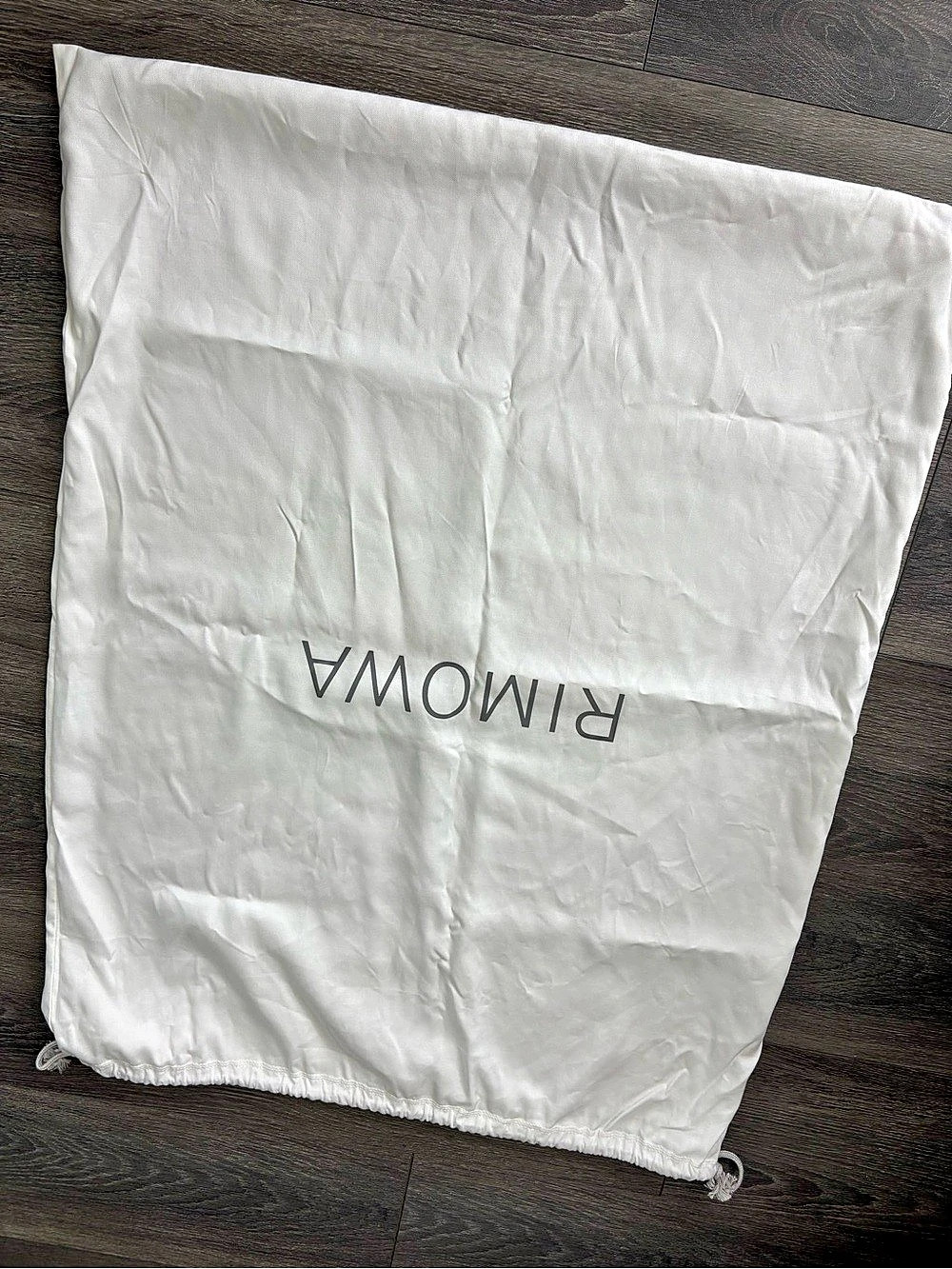 RIMOWA Luggage Dust Bag in White
